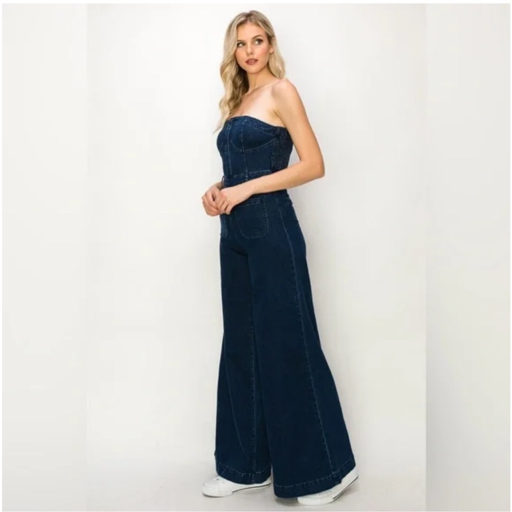 DARK DENIM STRAPLESS WIDE LEG DENIM JUMPSUIT WITH POCKETS🤠- Picture 4 of 8